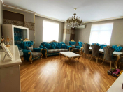 İcarəyə verilir 3 otaqlı 150 m2 yeni tikili 8 Noyabr m.