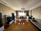 Satılır 3 otaqlı 136 m2 yeni tikili 9 mkr