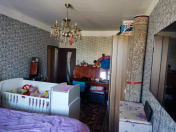 Satılır 2 otaqlı 55 m2 köhnə tikili Neapol dairəsi