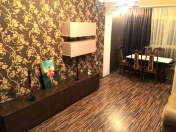 Satılır 2 otaqlı 61 m2 köhnə tikili Gənclik m.