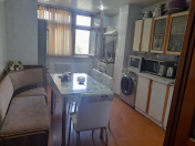 Satılır 3 otaqlı 70 m2 köhnə tikili Bakıxanov