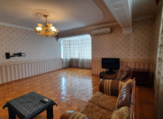 İcarəyə verilir 4 otaqlı 180 m2 yeni tikili Elmlər Akademiyası m.