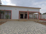 Satılır 4 otaqlı 180 m2 bağ evi Görədil