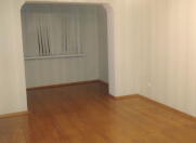 Satılır 1 otaqlı 40 m2 köhnə tikili Neftçilər m.