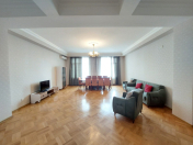 İcarəyə verilir 5 otaqlı 250 m2 yeni tikili Nəsimi r.