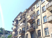 İcarəyə verilir 3 otaqlı 70 m2 köhnə tikili Dövlət Statistika Komitəsi
