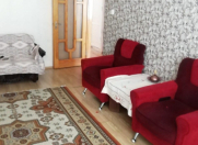 Satılır 4 otaqlı 130 m2 köhnə tikili 9 mkr