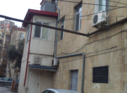 Satılır 2 otaqlı 56.1 m2 köhnə tikili Dövlət Statistika Komitəsi