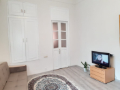 Satılır 1 otaqlı 40 m2 köhnə tikili Nizami m.