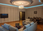 İcarəyə verilir 3 otaqlı 140 m2 yeni tikili Nəsimi r.