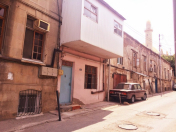 Satılır 3 otaqlı 80 m2 köhnə tikili Qış parkı