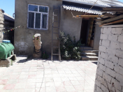 Satılır 3 otaqlı 3.5 m2 həyət evi Hövsan