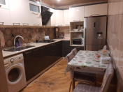 Satılır 2 otaqlı 56 m2 köhnə tikili Əmircan