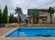 Satılır 4 otaqlı 200 m2 bağ evi Mərdəkan