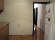 İcarəyə verilir 4 otaqlı 100 m2 köhnə tikili Neftçilər m.