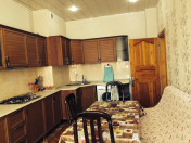 İcarəyə verilir 3 otaqlı 135 m2 yeni tikili Nəsimi r.