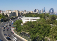 Satılır 5 otaqlı 210 m2 köhnə tikili Sahil m.