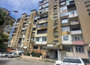 Satılır 3 otaqlı 75 m2 köhnə tikili Həzi Aslanov m.