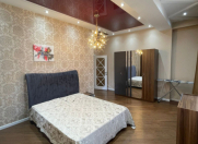 İcarəyə verilir 3 otaqlı 140 m2 yeni tikili 8 Noyabr m.