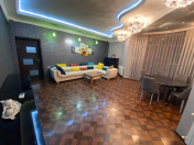 İcarəyə verilir 3 otaqlı 133 m2 yeni tikili 28 May m.