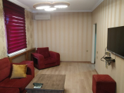 İcarəyə verilir 2 otaqlı 50 m2 köhnə tikili İçəri Şəhər m.