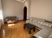 İcarəyə verilir 2 otaqlı 75 m2 köhnə tikili Sahil m.