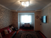 Satılır 3 otaqlı 70 m2 köhnə tikili Badamdar