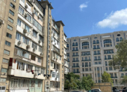 Satılır 1 otaqlı 40 m2 köhnə tikili Avropa otel