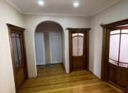 Satılır 3 otaqlı 70 m2 köhnə tikili Həzi Aslanov m.