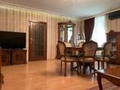 Satılır 3 otaqlı 72.5 m2 köhnə tikili İzmir parkı