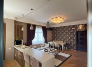 Satılır 4 otaqlı 138 m2 yeni tikili Qələbə dairəsi