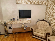 İcarəyə verilir 1 otaqlı 40 m2 köhnə tikili İnşaatçılar m.