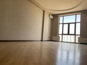 Satılır 3 otaqlı 157 m2 yeni tikili Gənclik m.