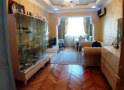 Satılır 4 otaqlı 90 m2 köhnə tikili 8 km