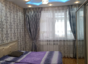 İcarəyə verilir 4 otaqlı 130 m2 köhnə tikili Memar Əcəmi m.