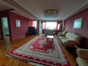 İcarəyə verilir 3 otaqlı 180 m2 köhnə tikili İçəri Şəhər m.