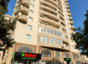 Satılır 4 otaqlı 200 m2 yeni tikili Elmlər Akademiyası m.