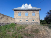 Satılır 6 otaqlı 163.5 m2 həyət evi Oğuz