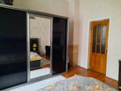 Satılır 8 otaqlı 200 m2 həyət evi Bülbülə