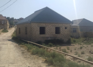Satılır 3 otaqlı 300 m2 həyət evi Qobu