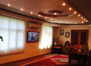 Satılır 4 otaqlı 135 m2 köhnə tikili Montin