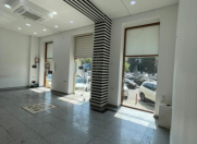 İcarəyə verilir 2 otaqlı 100 m2 obyekt İnşaatçılar m.