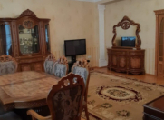 İcarəyə verilir 4 otaqlı 145 m2 yeni tikili Gənclik m.