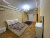 İcarəyə verilir 3 otaqlı 160 m2 yeni tikili Gənclik m.