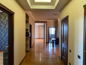 Satılır 4 otaqlı 220 m2 yeni tikili Nizami m.