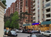 Satılır 4 otaqlı 186 m2 yeni tikili Gənclik m.