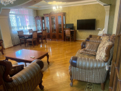 Satılır 4 otaqlı 110 m2 köhnə tikili Bakıxanov