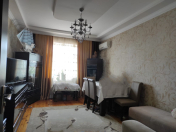 Satılır 3 otaqlı 72 m2 köhnə tikili Buzovna