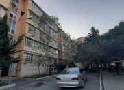 Satılır 4 otaqlı 120 m2 köhnə tikili 6 mkr