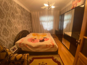 Satılır 4 otaqlı 110 m2 köhnə tikili İnşaatçılar m.